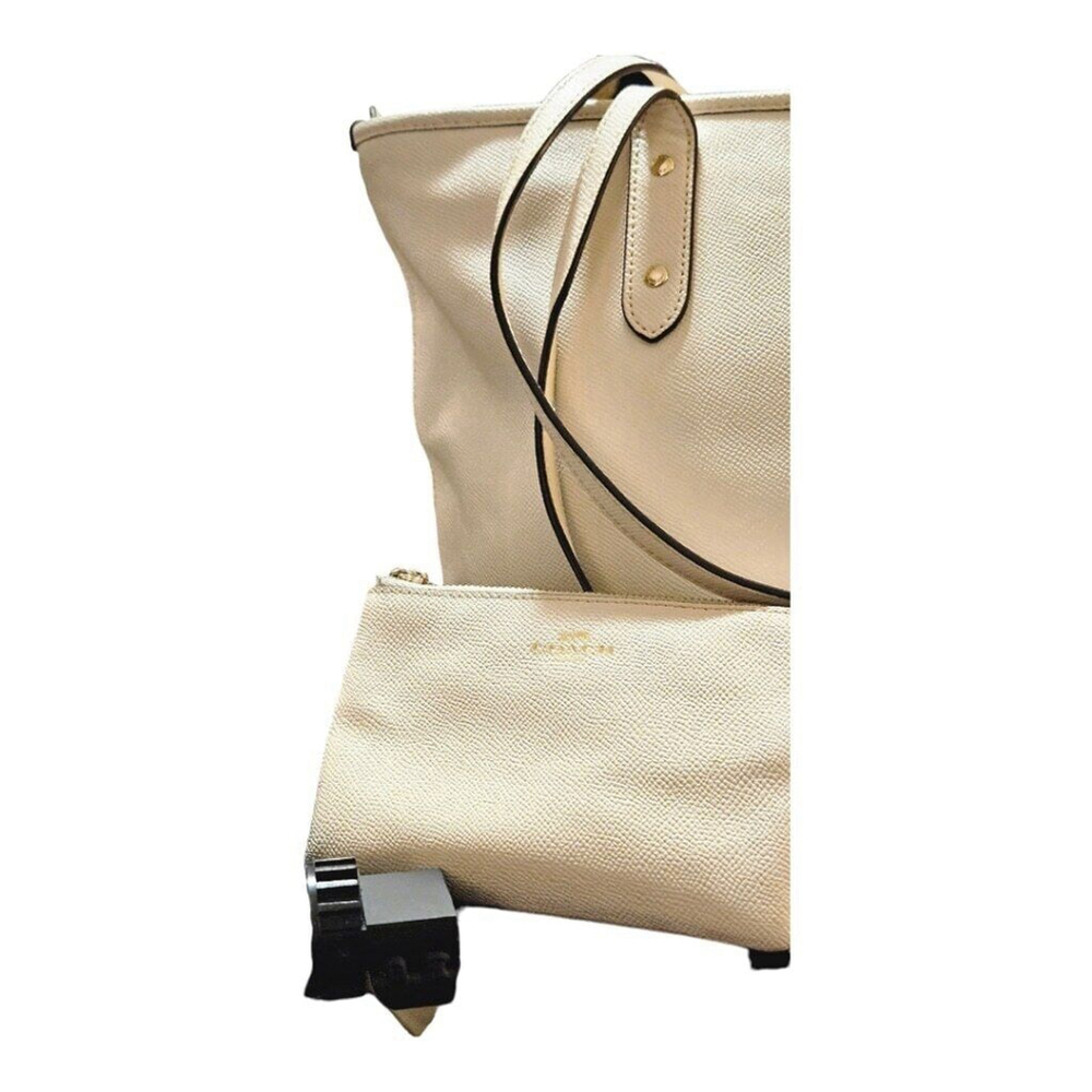 Coach Cream Tote Bag with Cream Wristlet - Picture 6 of 16